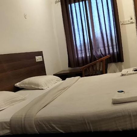 Mandu Sarai Mandu Hotel Bagian luar foto