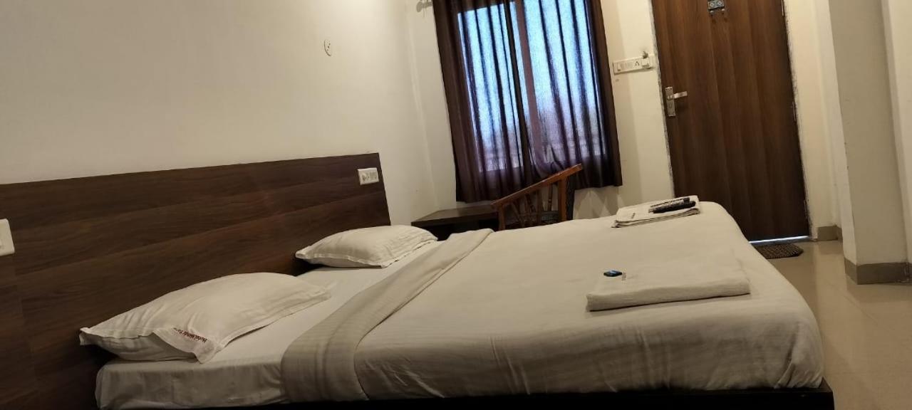 Mandu Sarai Mandu Hotel Bagian luar foto